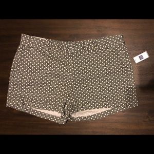 NEW Gap “The City” 3 Inch Short
